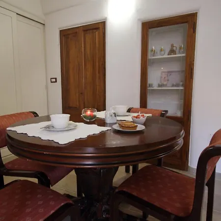 Corte San Vincenzo Daire *