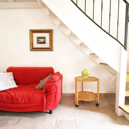 Corte San Vincenzo Daire *