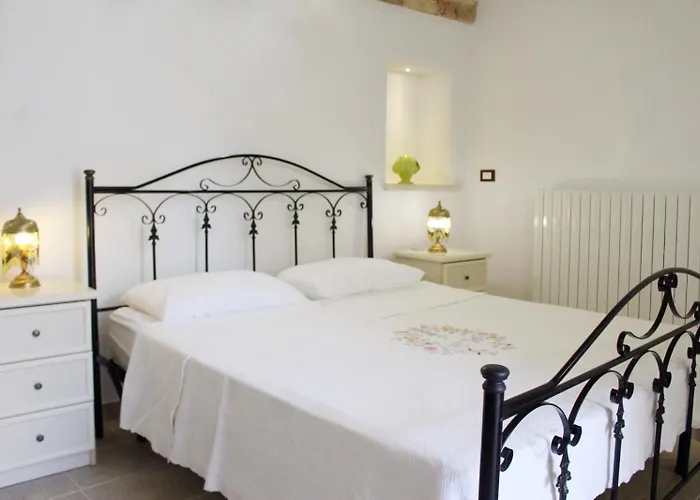 Corte San Vincenzo דירה אוג'נטו